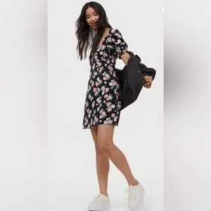 Floral H&M dress with Puff sleeves! So cute!